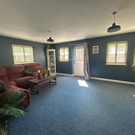 Double Room Yeovil Town Centre Εξωτερικό φωτογραφία
