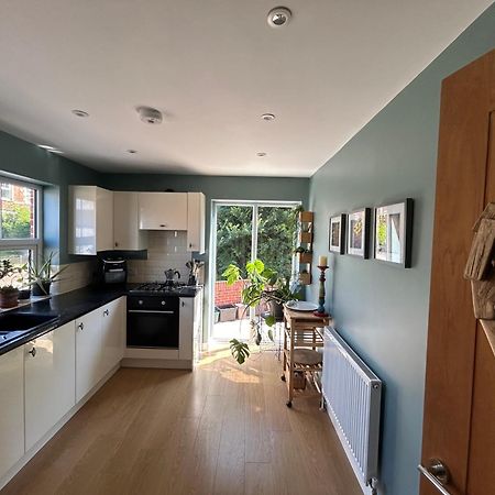 Double Room Yeovil Town Centre Εξωτερικό φωτογραφία